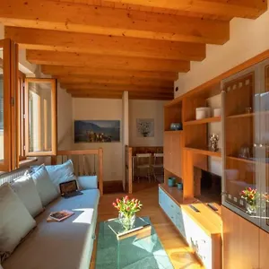 Happy Guest - Feel The Appartamento Riva di Solto